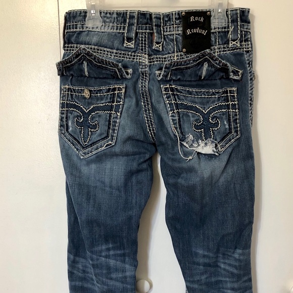 Men’s Rock Revival distressed jeans - Picture 1 of 4